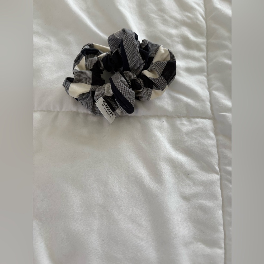 Burberry Black and Cream Check Scrunchie